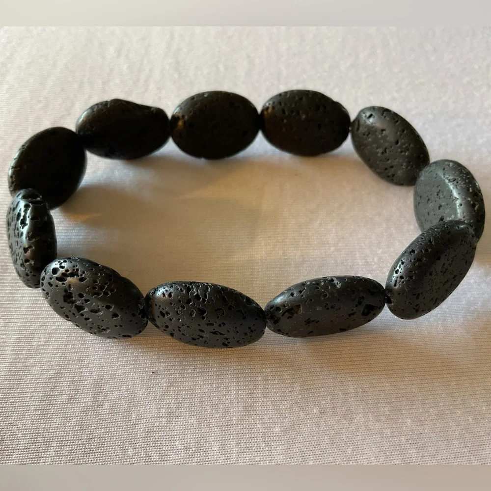 MEN’S BLACK LAVASTONE STRETCH BRACELETS